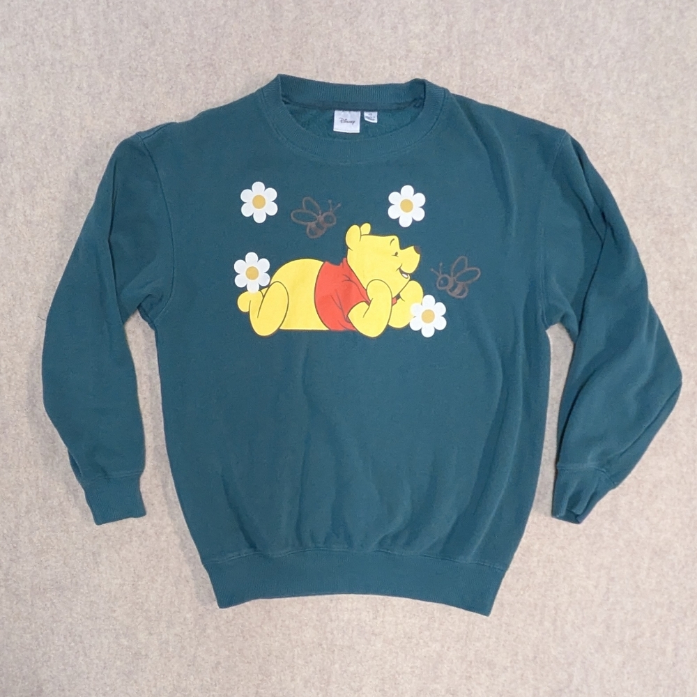 So Cute Dark Teal Winnie The Pooh With Daisies Crewneck Size Women's XS